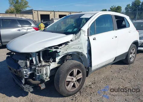 2017 Chevrolet Trax Ls z USA, uszkodzony, nr VIN 3GNCJNSB1HL274271
